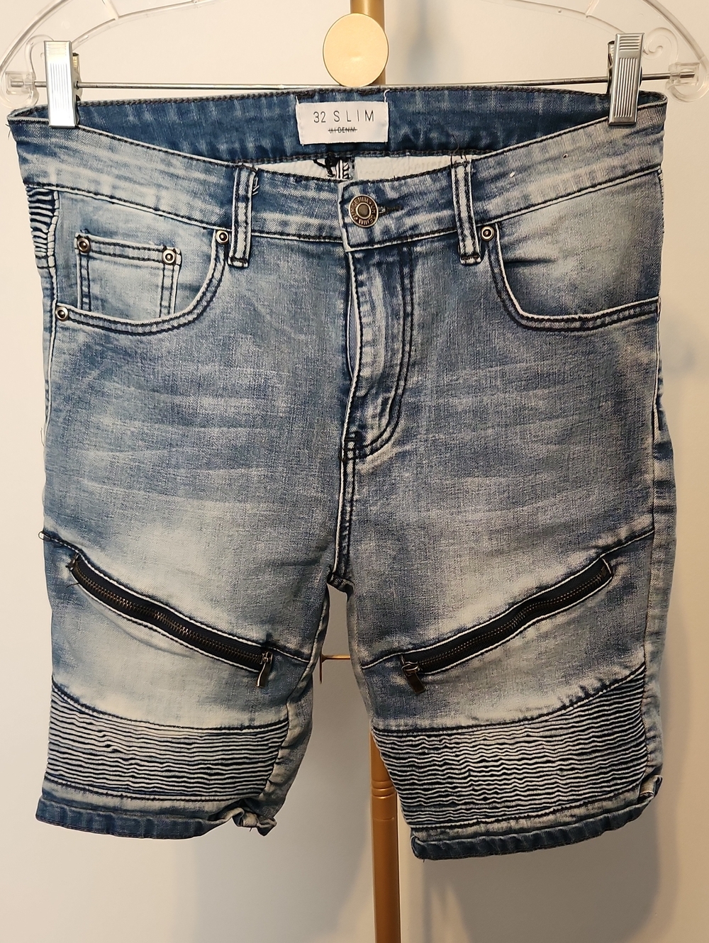 Slim Fit Men’s Denim Shorts in Light Blue